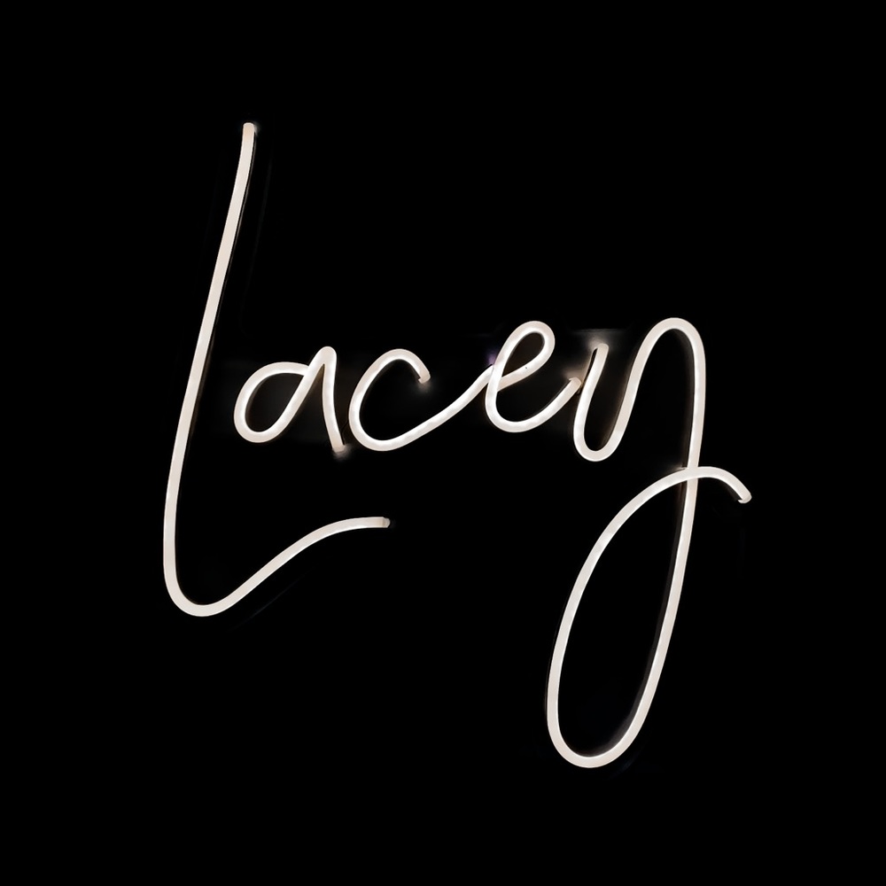 Meet your Posher, Lacey